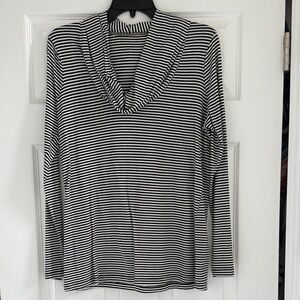 Striped Black and White Long Sleeve Top